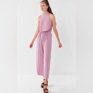 ⭐️NWOT Urban Outfitters UO Jamie Crepe Halter Jumpsuit⭐️